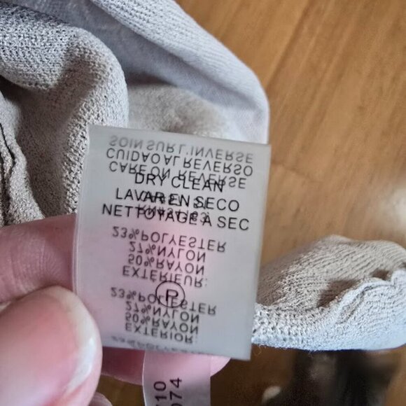 NWOT Calvin Klein Beige Knit Long Sleeve Cardigan Sweater with Single Button Med - Picture 9 of 9